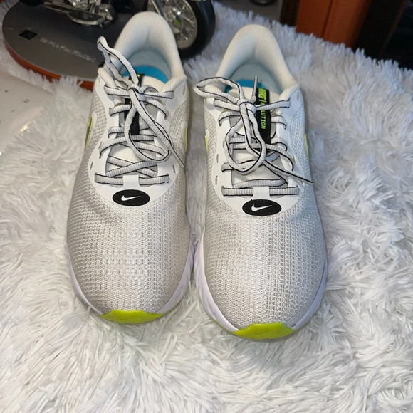 Nike Revolution 5 EXT Summit White Light Blue Fury Shoes Men 8.5 Women 10.0 - Picture 1 of 10